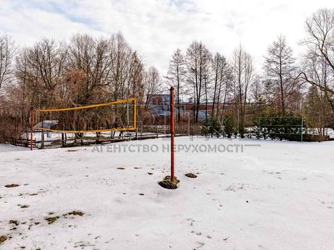 будинок за адресою Небесної Сотні вул. (Паризької Комуни)