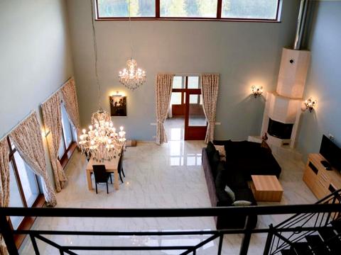 дом по адресу Вишнева