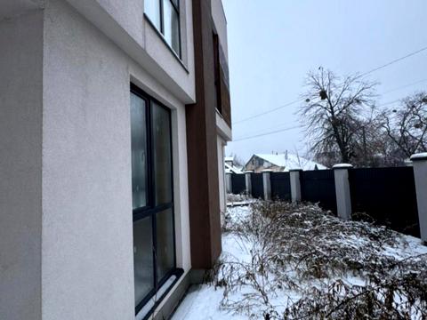 будинок за адресою Весняна