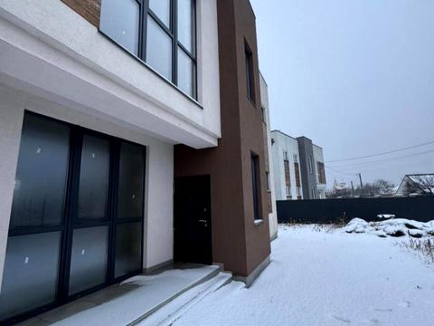 будинок за адресою Центральна