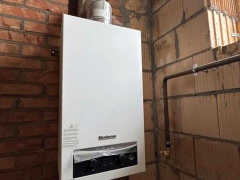 будинок за адресою Центральна