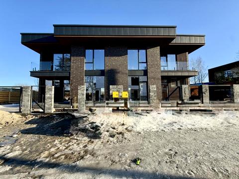 будинок за адресою Центральна