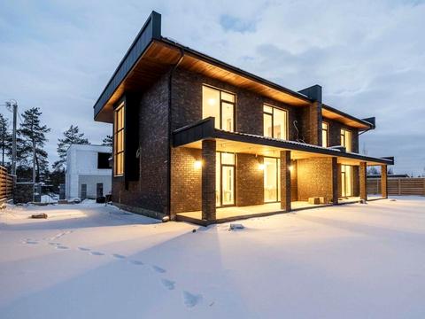 будинок за адресою Центральна