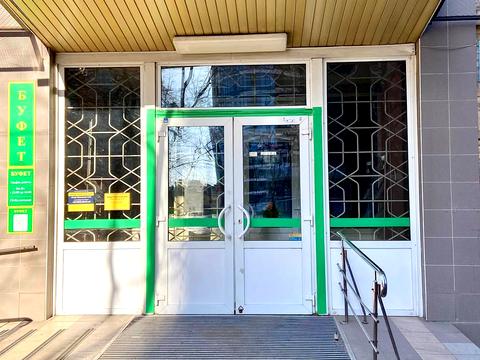 комерційна за адресою Євгена Коновальця вул. (Щорса), 31