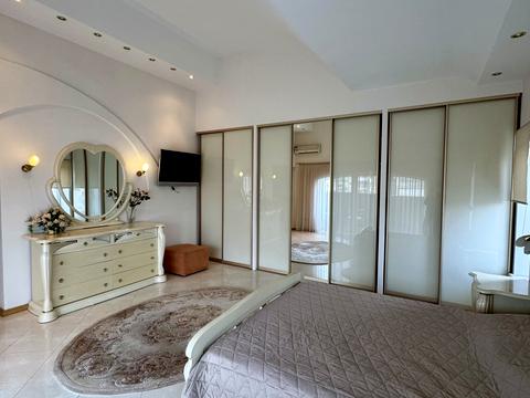 квартира по адресу Киев, Владимирская ул., 79