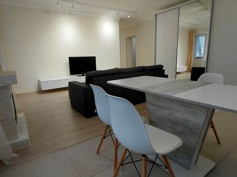 квартира за адресою Юліана Матвійчука вул. (), 19