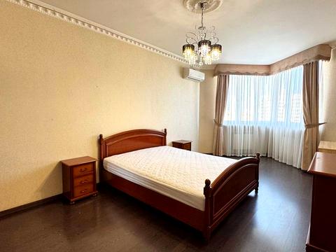 квартира за адресою Срібнокільська вул., 1