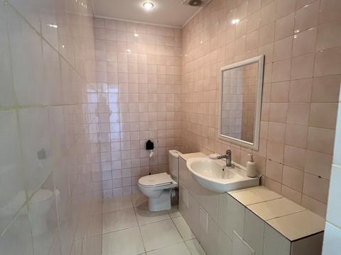 коммерческая по адресу Оболонская ул., 47