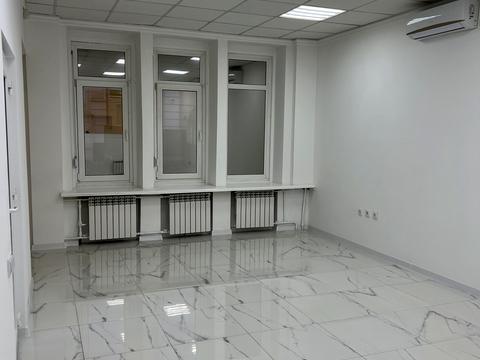 коммерческая по адресу Оболонская ул., 47