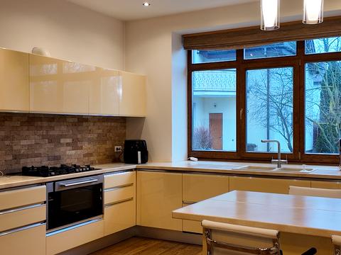 будинок за адресою Миру вул.