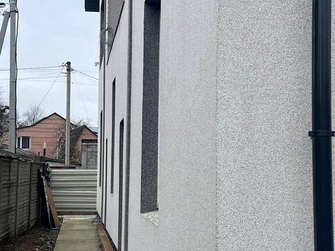 комерційна за адресою Київська вул., 262