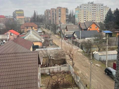 комерційна за адресою Київська вул., 262