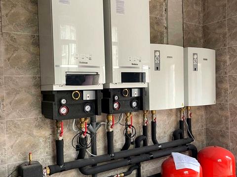 комерційна за адресою Київська вул., 262