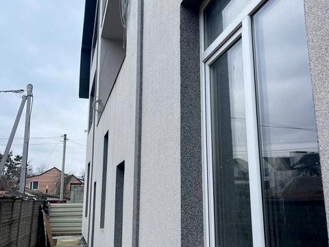 комерційна за адресою Київська вул., 262