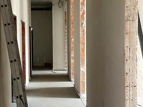 комерційна за адресою Київська вул., 262