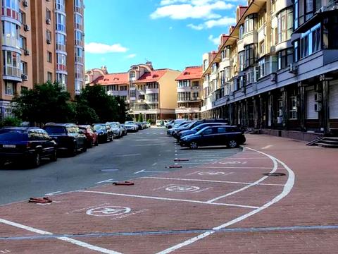 комерційна за адресою Оболонська набережна вул., 19