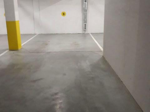 паркомісце за адресою Балківська вул., 137г