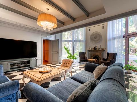 будинок за адресою Лісова вул.