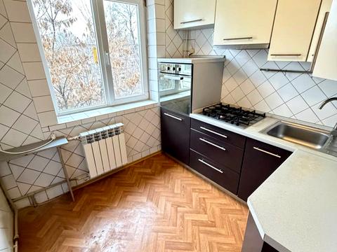 квартира за адресою Дніпро, Богдана Хмельницького просп. (Героїв Сталінграда), 8-Б