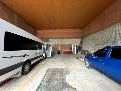 коммерческая по адресу Молодіжна ул., 33