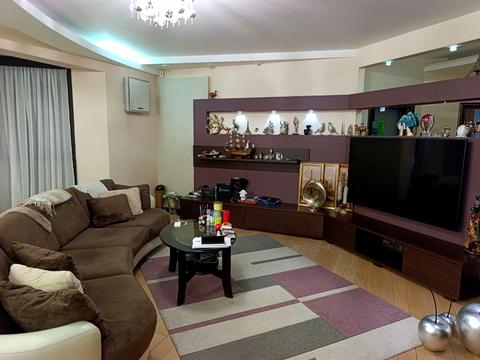 квартира за адресою Олександра Олеся вул., 25д