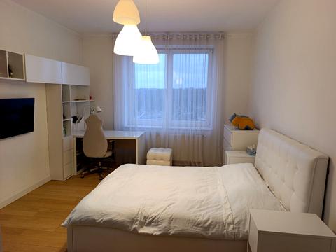 квартира за адресою Олександра Олеся вул., 25д