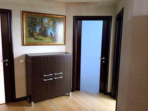 квартира за адресою Олександра Олеся вул., 25д