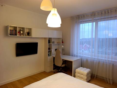 квартира за адресою Олександра Олеся вул., 25д