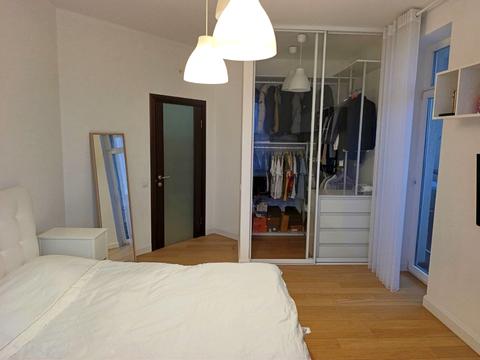 квартира за адресою Олександра Олеся вул., 25д