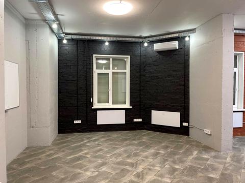 коммерческая по адресу Иорданская ул. (Лайоша Гавро), 1