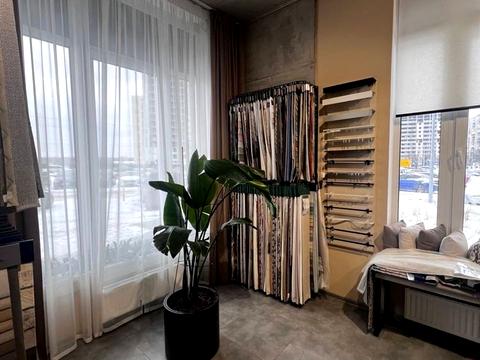 комерційна за адресою Всеволода Змієнка вул., 21