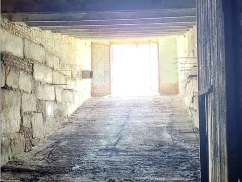 комерційна за адресою Центральна, 48