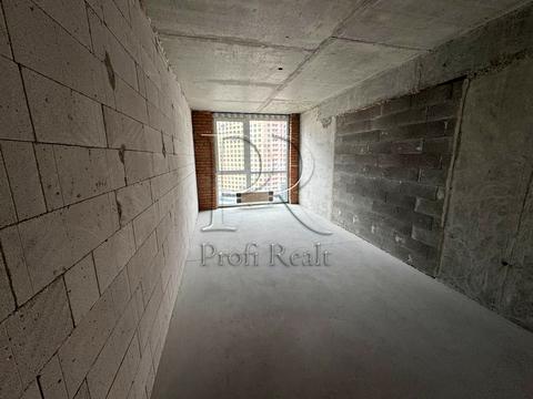 квартира за адресою Причальна вул., 8