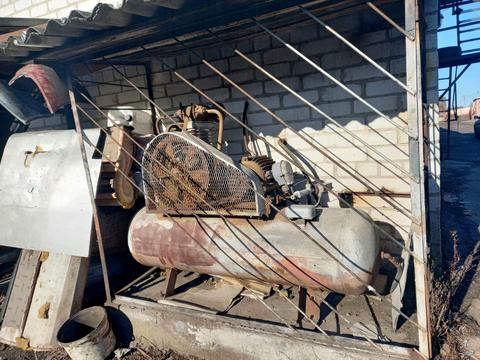 паркомісце за адресою Різдвяна вул., 171