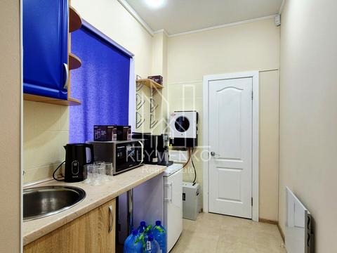 комерційна за адресою Євгена Чикаленка вул. (Пушкінська), 32-А