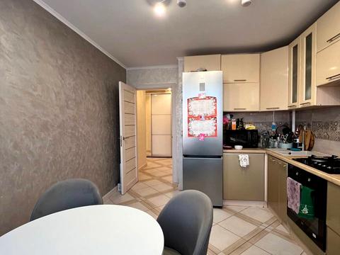 квартира за адресою Івана Величковського вул., 70а