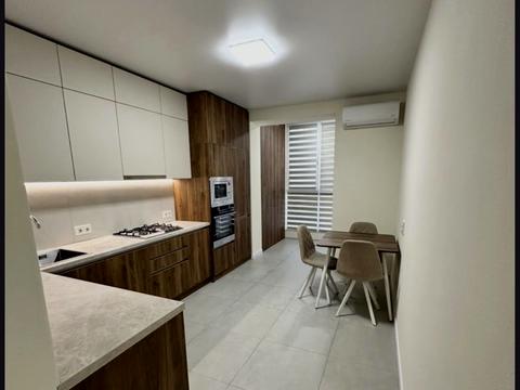 квартира за адресою Співдружності вул., 5