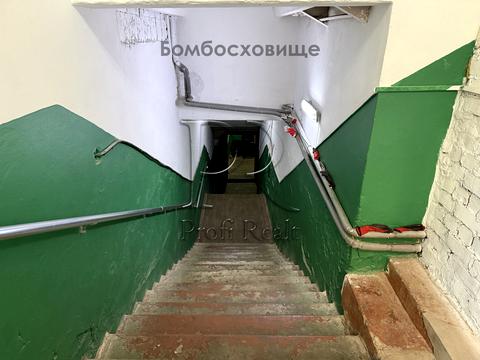 комерційна за адресою Василя Макуха вул. (Івана Шевцова), 1