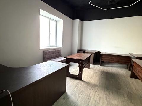 коммерческая по адресу Черняховского ул. (Черняховського), 4