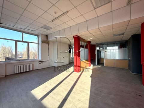 комерційна за адресою Василя Макуха вул. (Івана Шевцова), 1