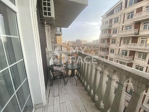 квартира за адресою Михайла Максимовича вул. (Онуфрія Трутенка), 26