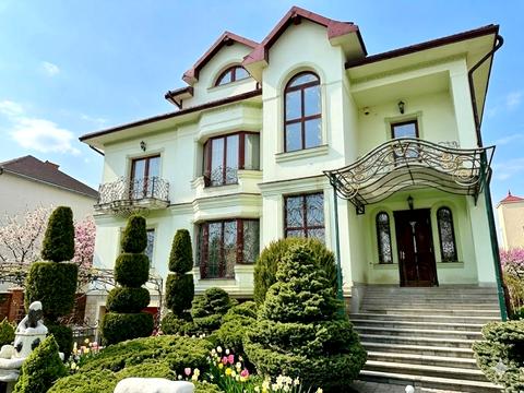 дом по адресу Весенняя ул.