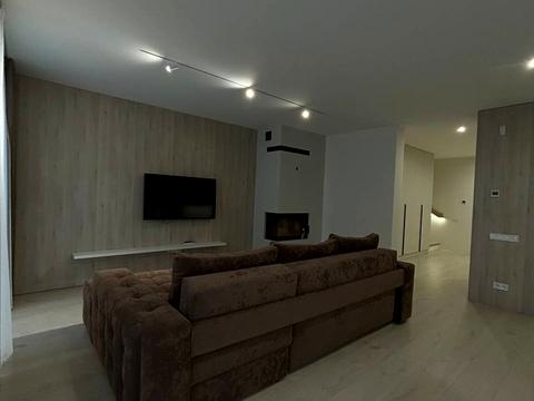 дом по адресу Независимости Украины ул., 64