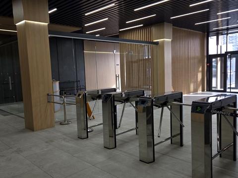 комерційна за адресою Зелена вул., 253