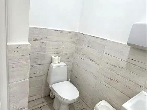 коммерческая по адресу Перфецкого ул., 2а