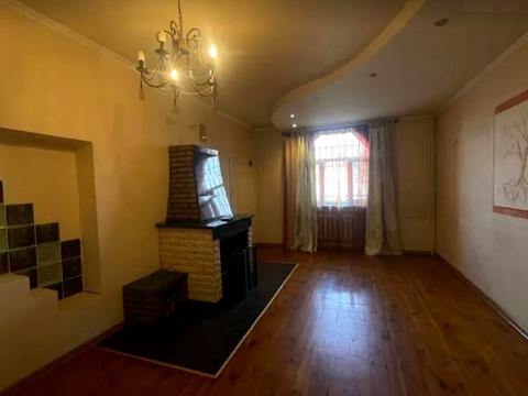 будинок за адресою Крутоярська