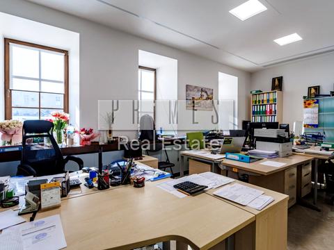 коммерческая по адресу Ивана Мазепы ул. (Январского Восстания), 6