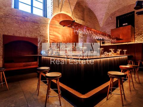 коммерческая по адресу Ивана Мазепы ул. (Январского Восстания), 6