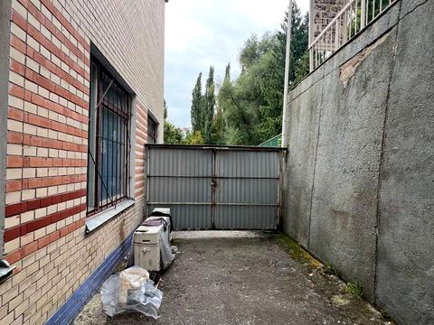 коммерческая по адресу Молодіжна ул., 12/1