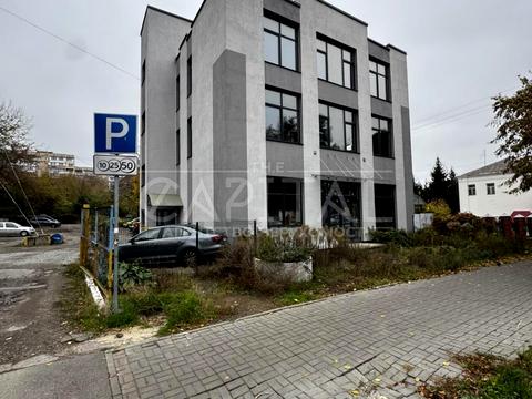 комерційна за адресою Мостицька вул., 4Б